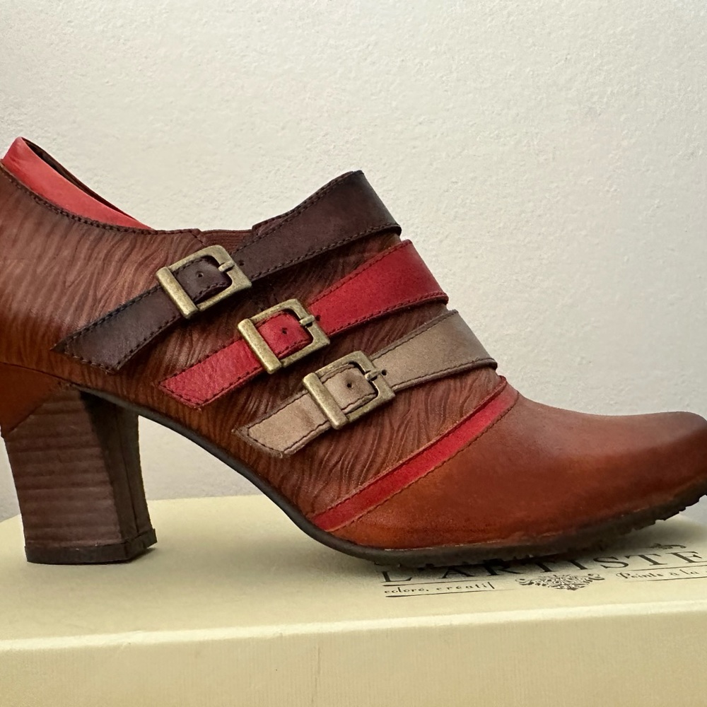 L’artiste ankle boots 👢 👢 NEW